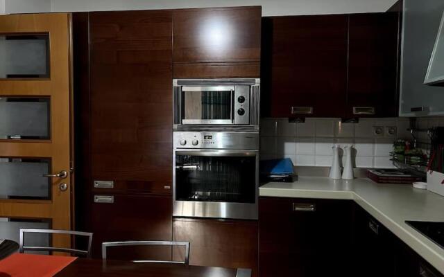Central Luxury Apartment with huge balcony