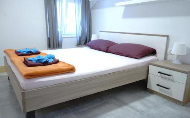 Hostel Pirano