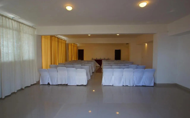 Hotel Imperial las Perlas