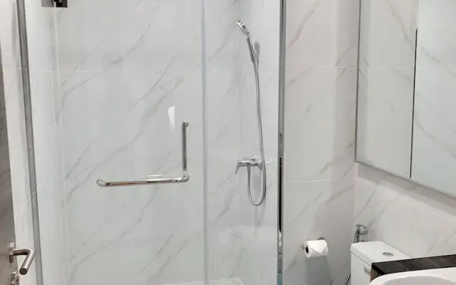 AGILE Infinity Suites TRX By AR
