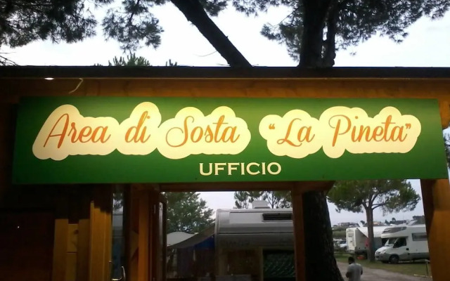 Area Di Sosta la Pineta Caravan Park