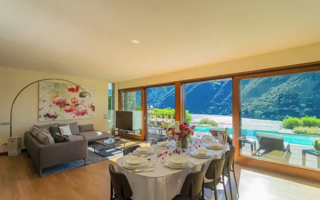 Villa Infinity by Rent all Como