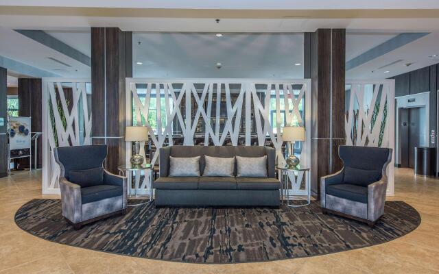 DoubleTree by Hilton North Charleston - Convention Center
