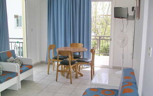 Renos Tourist Apartments