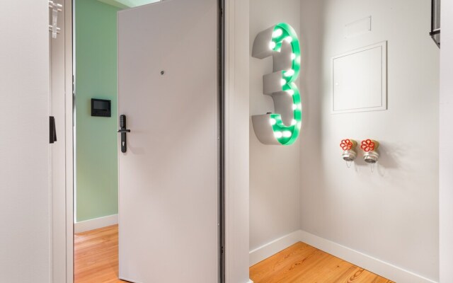 ALTIDO Bright Self Check-In Studio in Porto