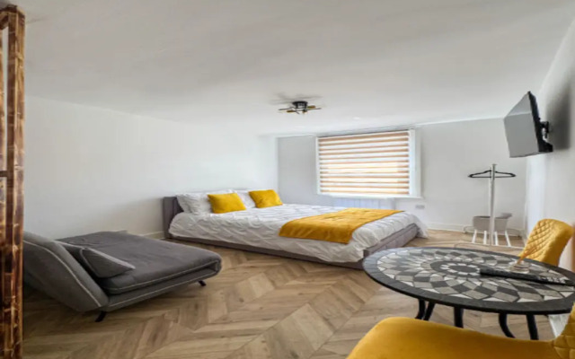 OYO Tottenham Stadium Stays