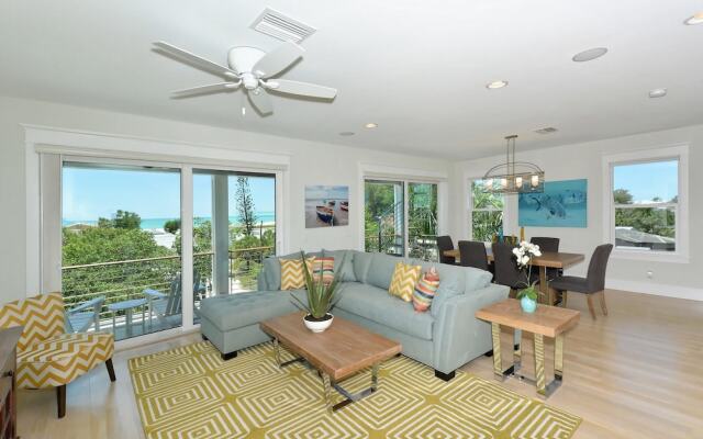 Direct Beach View Apartment 5