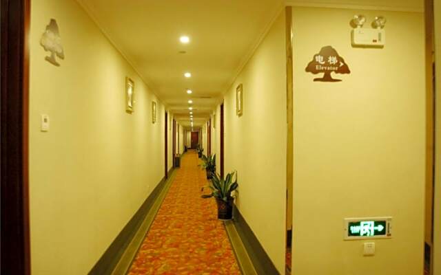 GreenTree Inn Jiangsu Yancheng Dongtai Jianggang Yingbin Road Gangcheng Avenue Business Hotel
