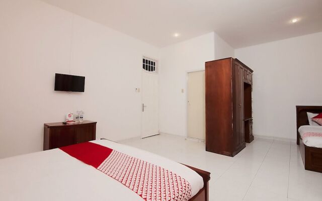 OYO 552 Raz House