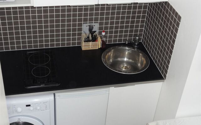 Phenicio Hotel Studios Paris Montrouge