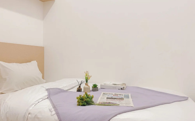 Basic 2Br Near Bojong Indah Station At Vittoria Residence Apartment – Guest Rooms – Jakarta