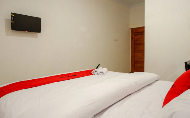 RedDoorz @ Losari Area 2