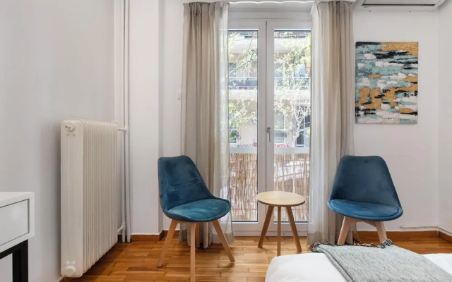 Viora Stunning Deluxe Studio in Athens