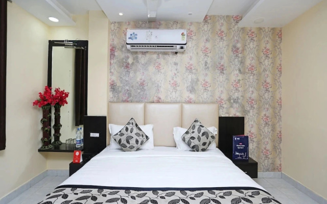 Laxmi Guest House By OYO Rooms