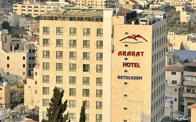 Ararat Hotel