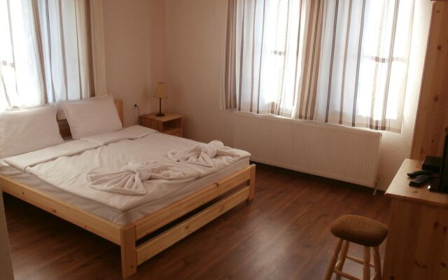 Hotel Mitnitsa and TKZS Biliantsi