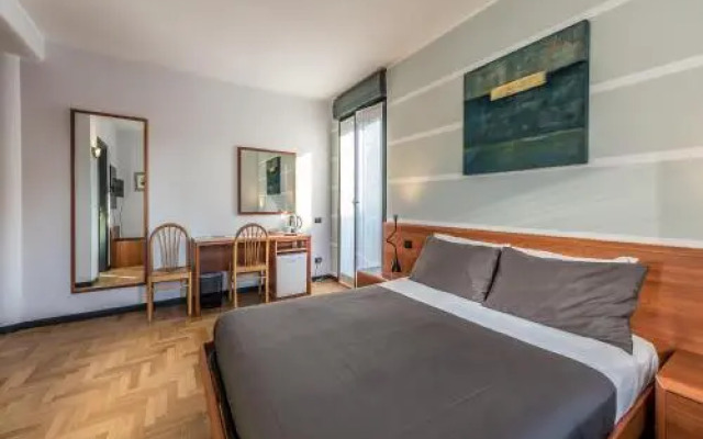Mini Hotel Wine  Dreams