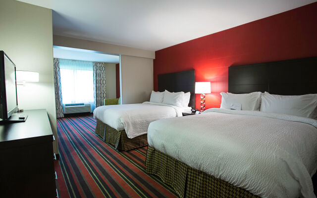Fairfield Inn & Suites Moscow