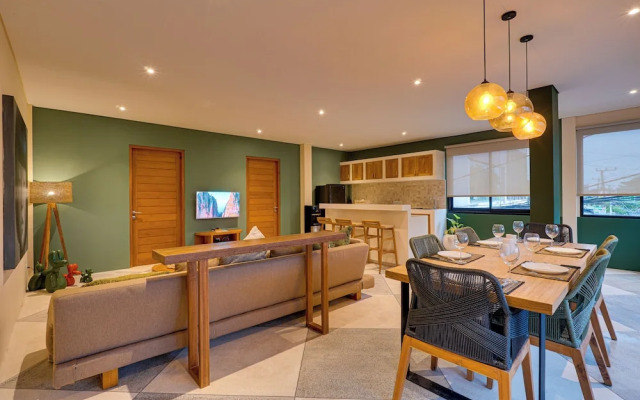 Stylish Canggu Apartment near Berawa Beach