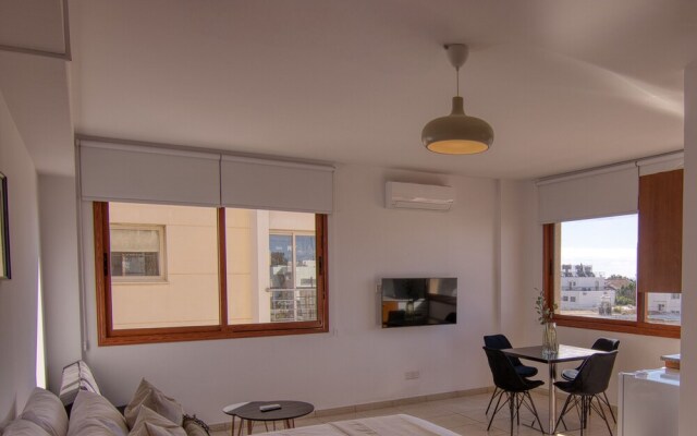 Phaedrus Living City Flat Palas 104