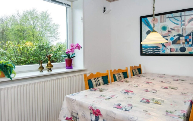 6 Person Holiday Home in Skaerbaek-by Traum