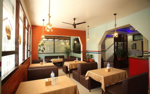 SPOT ON 383 Hotel Himalayan Ashoka
