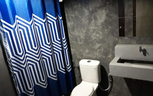 MODEST Studio Apartment