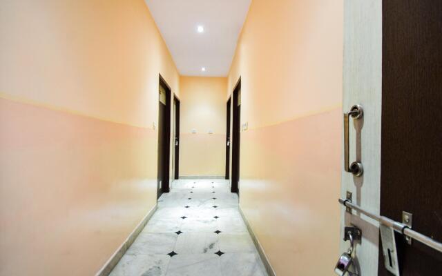 OYO Flagship 62492 Hotel Royal Residency