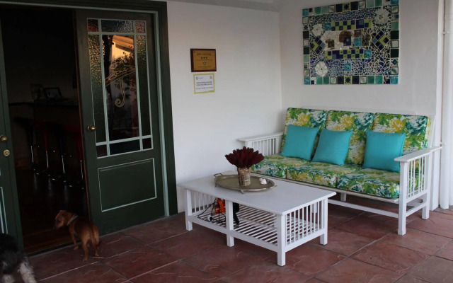 Chameleon Lodge