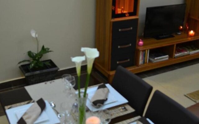Rohi Apartment Hotel