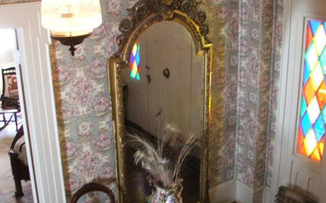 Amzi Love-Lincoln Homes Bed & Breakfast