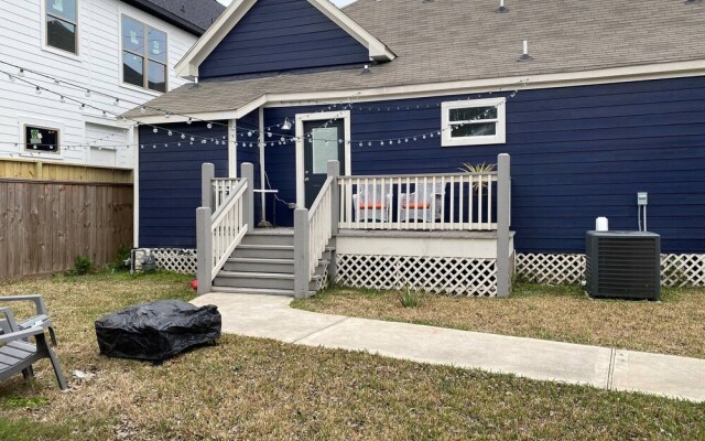 Gated Downtown Jewel