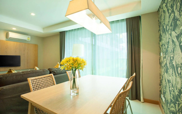 Rocco Hua Hin Beach Seaview