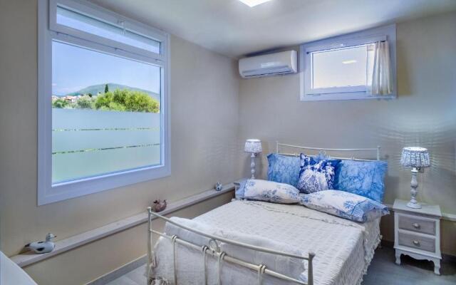 Lefkas Blue Residence
