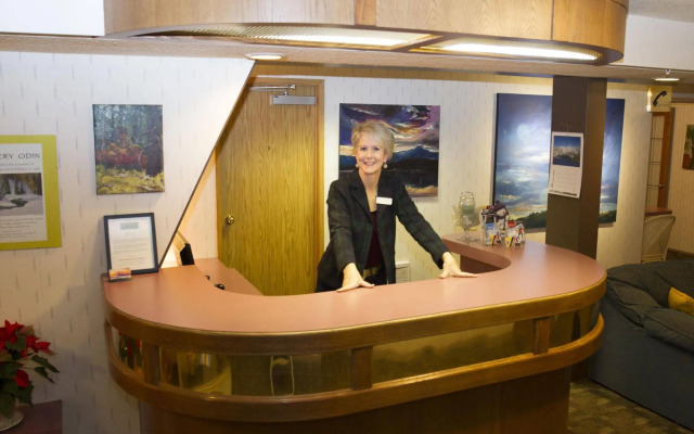 Pinnacles Suite Hotel