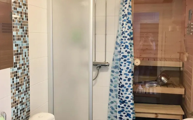 Kotimaailma KotikaksioMallask saunalla