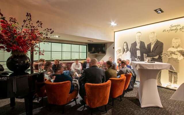 Cortina Hotel