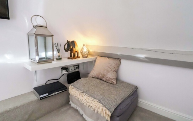 1 Chapel Place