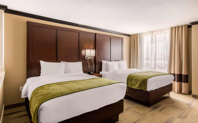 Comfort Suites