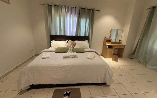 Mayama airport apartment