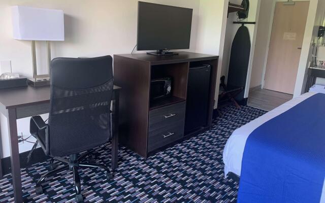 Baymont by Wyndham Charlotte University