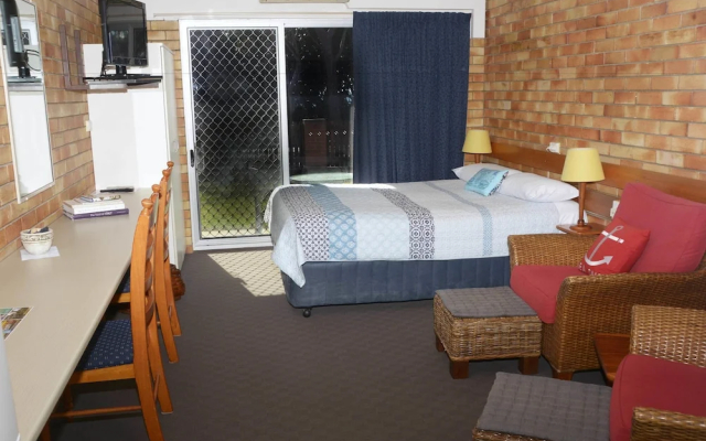 Shelly Beach Motel