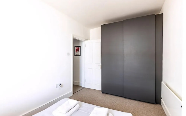 Stylish East London Flat Near Spitalfields Market