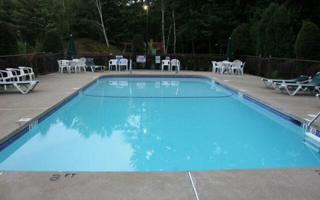 Golden Apple Inn