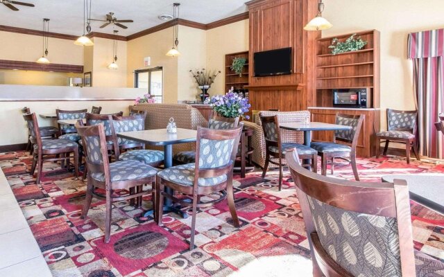 Quality Inn Dry Ridge