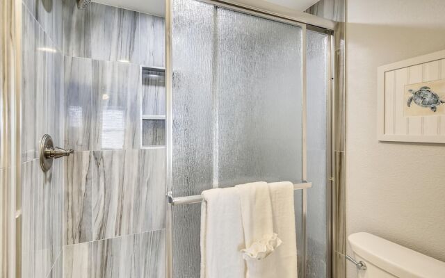 Seascape 1110 - 2 Br Condo