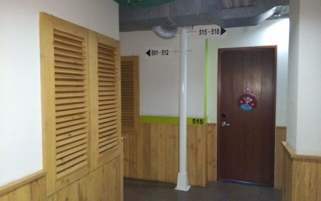MaxOneHotels.com at Kramat