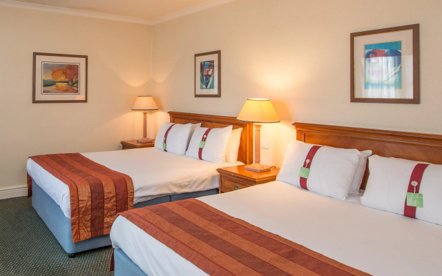 OYO Tong Park Hotel