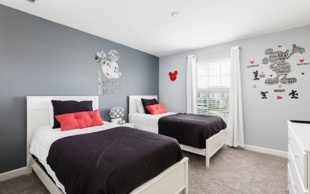 4BR 3BA ChampionsGate  Townhome