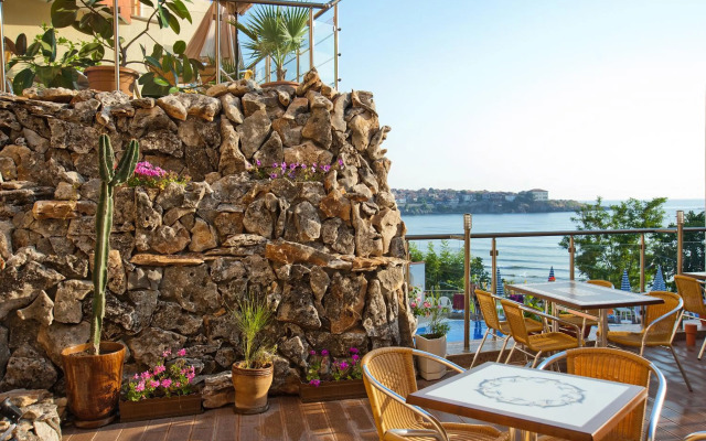 Villa List Hotel
